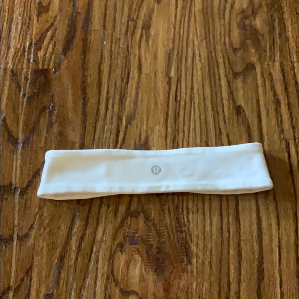 Lululemon Fly Away Tamer Headband II